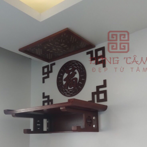 Trang thờ treo tường gỗ sồi TT38