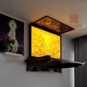 Bàn thờ treo đơn giản, hiện đại kết hợp cùng tranh trúc chỉ và tấm chống ám khói