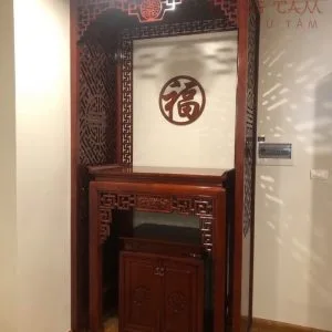 Bàn thờ chung cư gỗ gõ đỏ