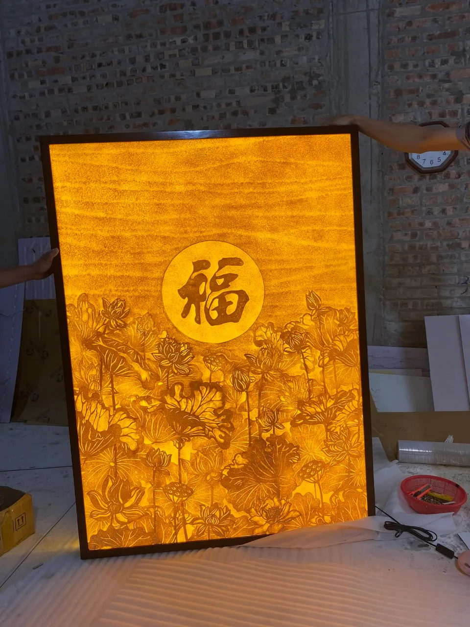 tranh-truc-chi-trang-tri-ban-tho-dong-tam (13)