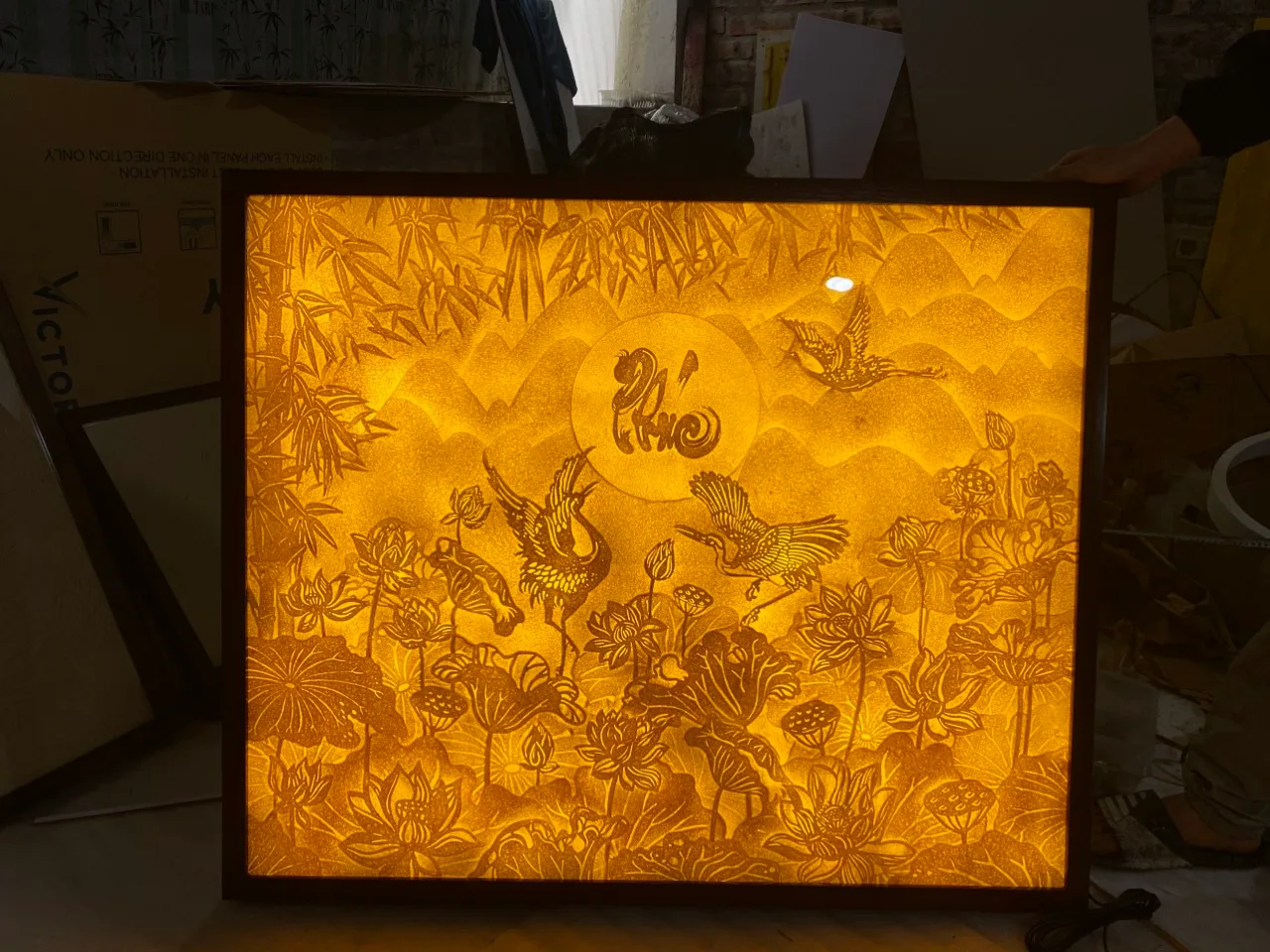 tranh-truc-chi-trang-tri-ban-tho-dong-tam (29)