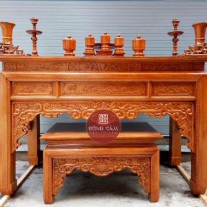 Bàn thờ gỗ phù hợp cho mọi không gian thờ