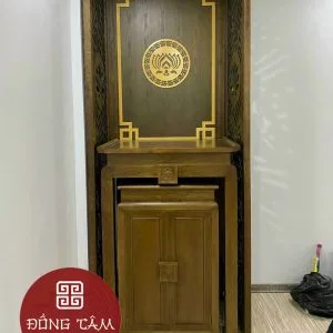 Tủ thờ hay bàn thờ đứng đều được sản xuất theo kích thước phong thủy của thước Lỗ Ban.