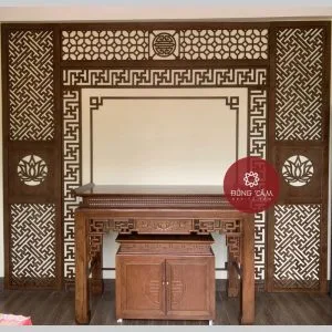 Đặt vị trí bàn thờ nên tránh phạm phải những điều kiêng kỵ.