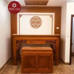 Bàn thờ nên được sắp xếp hợp lý và theo phong thủy