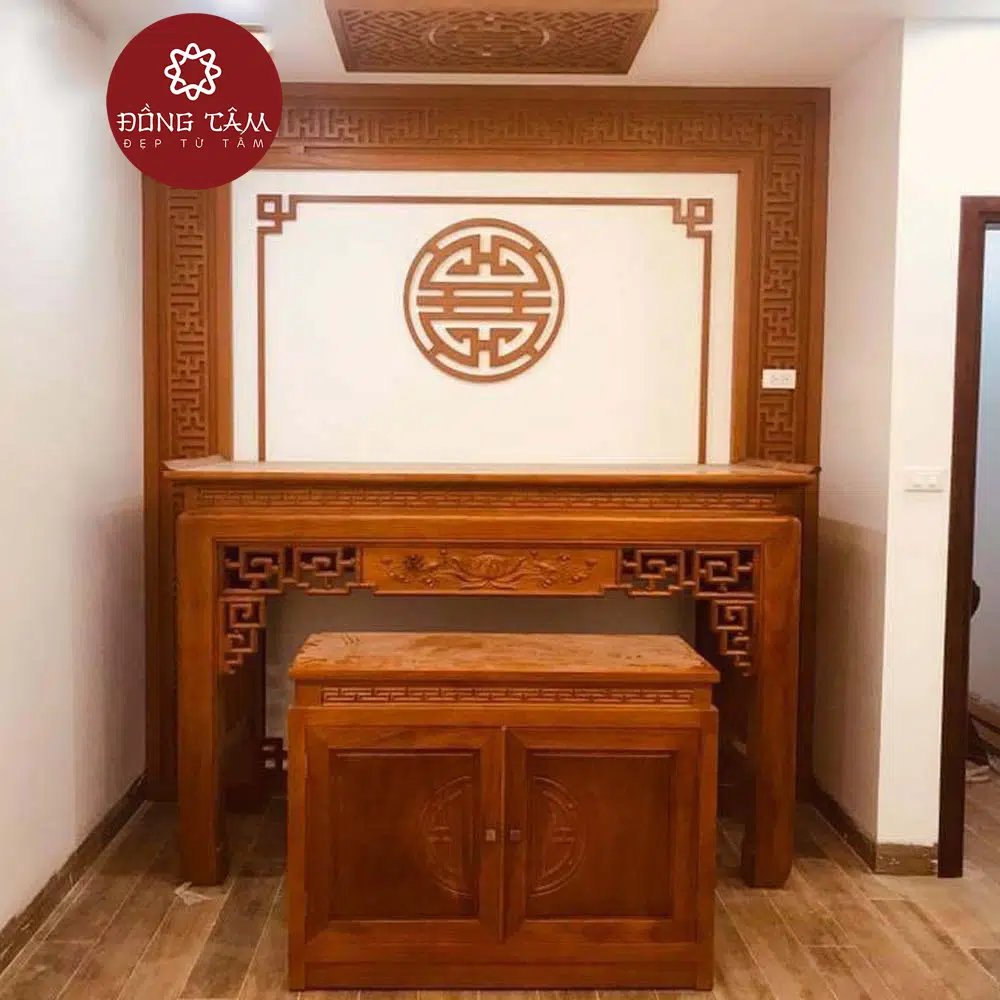 Bàn thờ nên được sắp xếp hợp lý và theo phong thủy