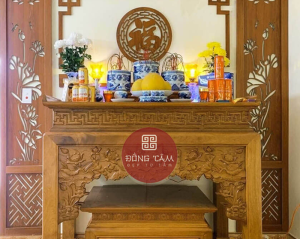 Bàn thờ cao 127cm được sử dụng khá phổ biến
