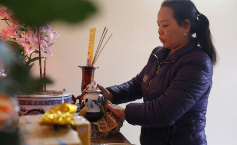 Lau dọn bàn thờ đúng cách giúp nó giữ được giá trị của nó Lau dọn bàn thờ đúng cách giúp nó giữ được giá trị của nó