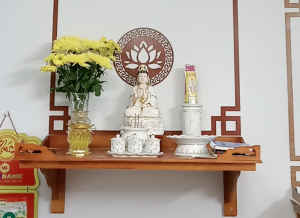 Bàn thờ mẹ quan âm có thiết kế thanh nhã được bày trí đẹp mắt