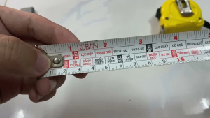 Thước lỗ ban 38.8cm giúp gia chủ dễ chọn được kích thước bàn thờ hợp phong thủy